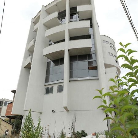 Hotel Gjuta Tirana Eksteriør billede