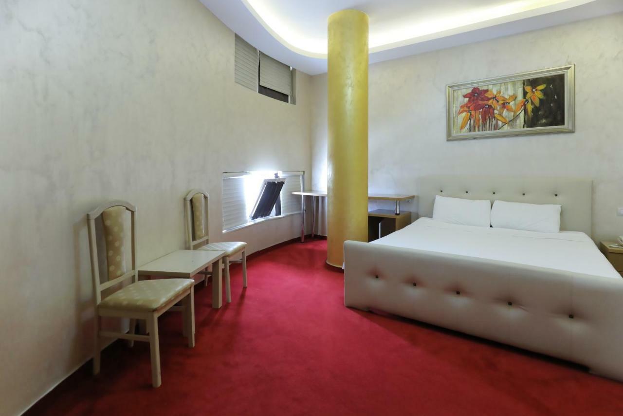 Hotel Gjuta Tirana Eksteriør billede