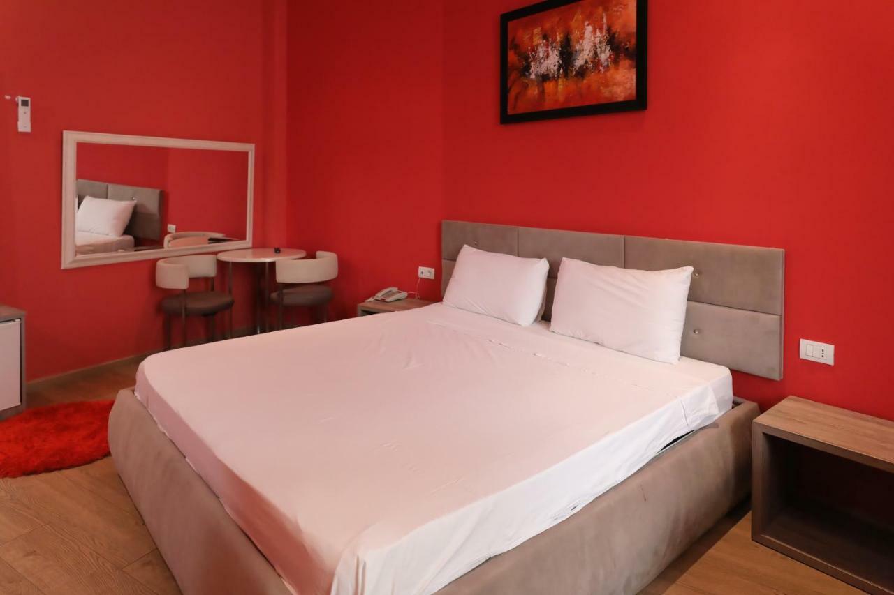 Hotel Gjuta Tirana Eksteriør billede