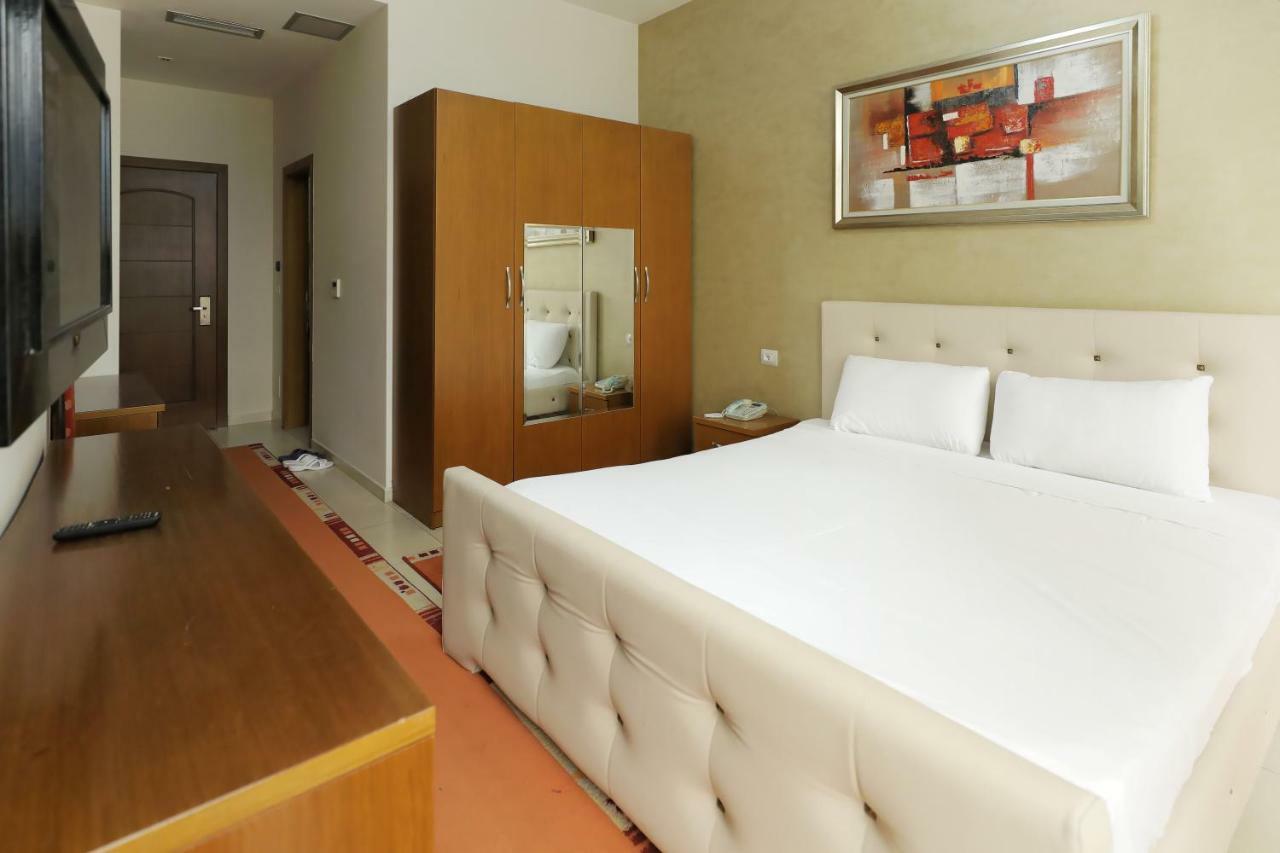 Hotel Gjuta Tirana Eksteriør billede