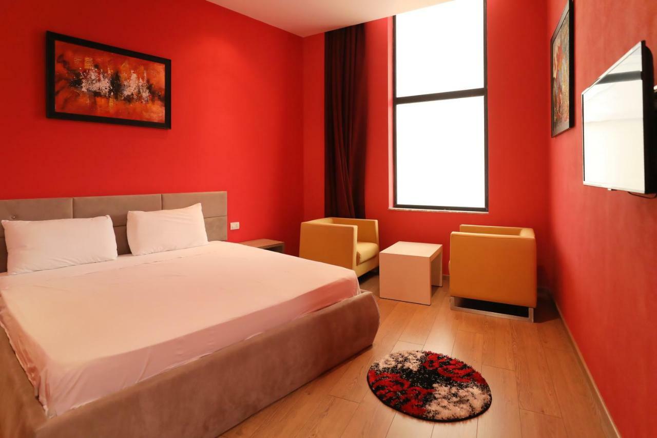 Hotel Gjuta Tirana Eksteriør billede