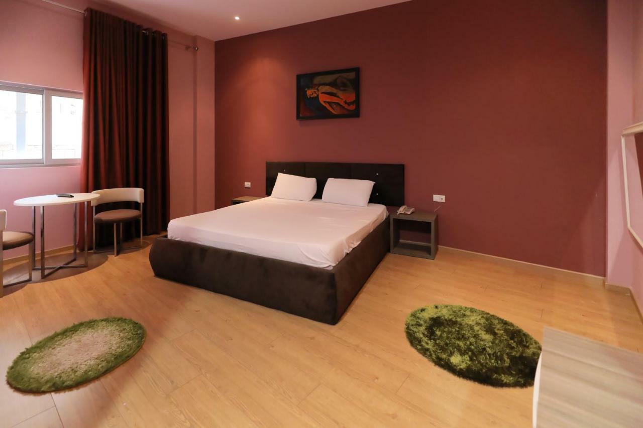 Hotel Gjuta Tirana Eksteriør billede