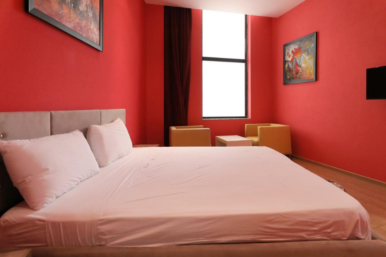 Hotel Gjuta Tirana Eksteriør billede